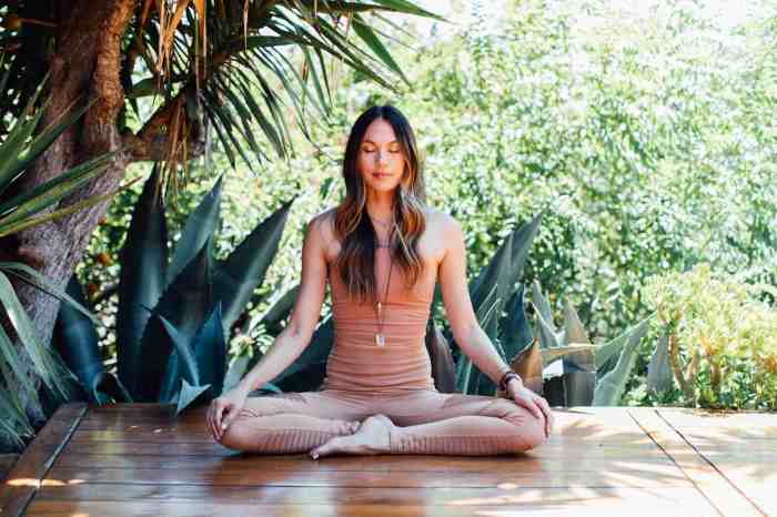 How to Meditate for Developing Mental Clarity and Peace